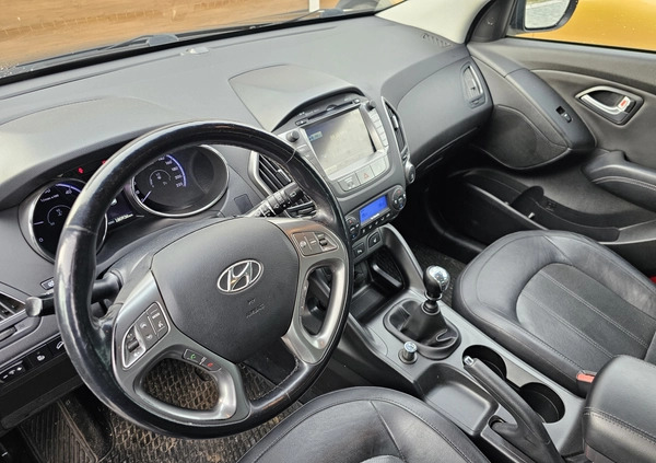 Hyundai ix35 cena 48000 przebieg: 180000, rok produkcji 2015 z Kartuzy małe 121
